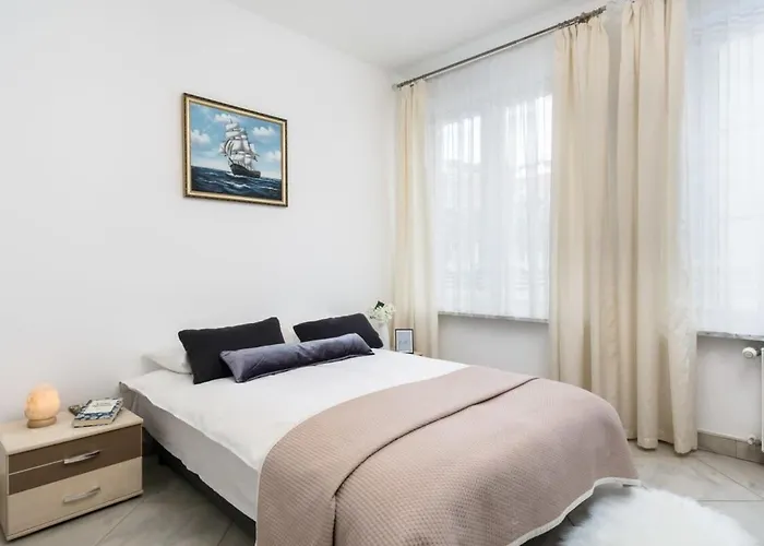 Elite Basilica Mariacka Apartment *